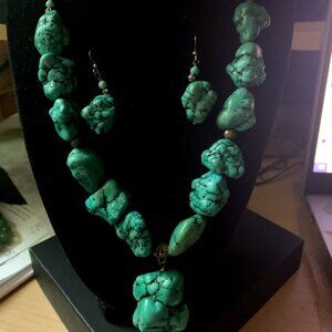 TURQUOISE CHUNKY NECKLACE & EARRINGS SET